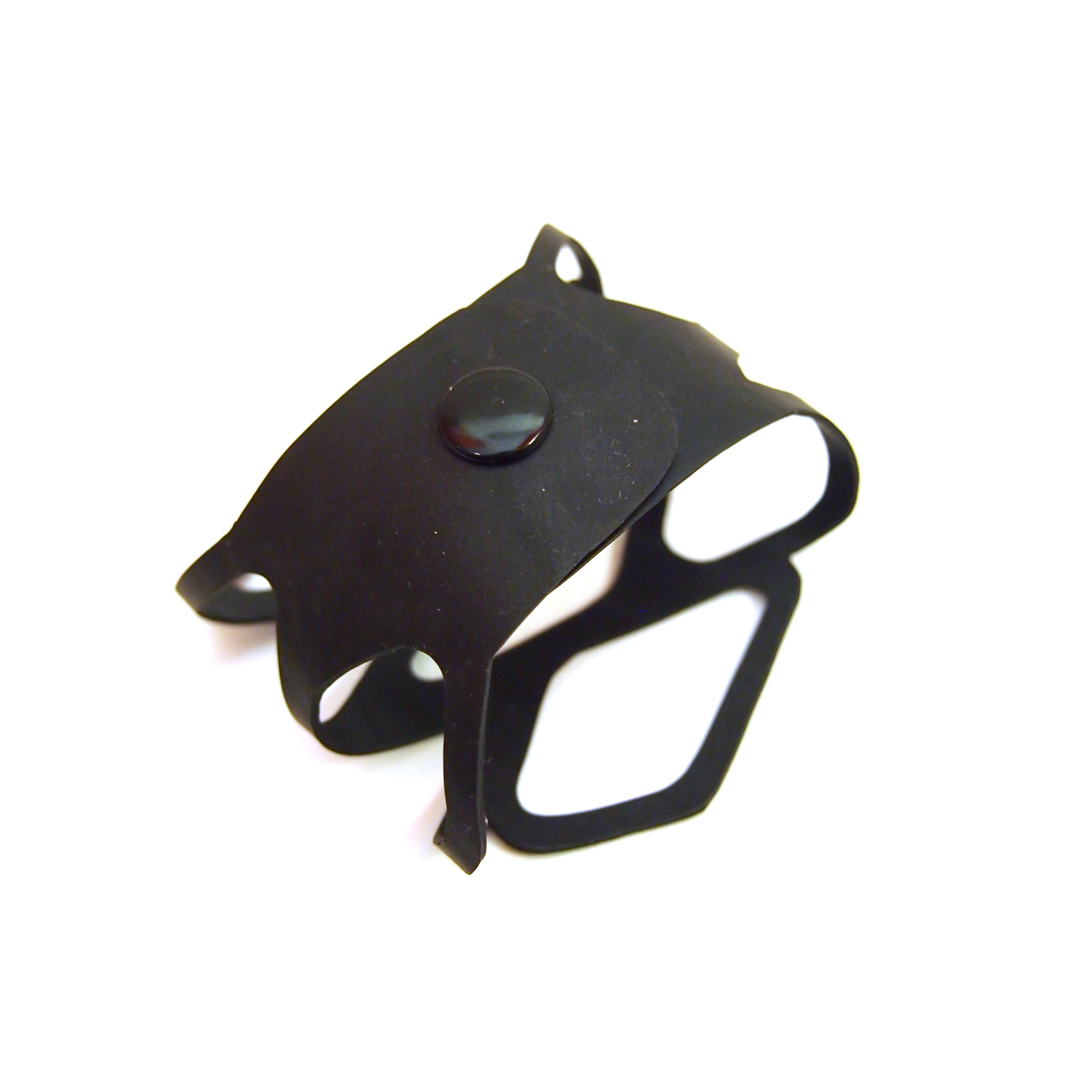 Paguro Upcycle black recycled rubber bracelet with snap button closure and unique eco-friendly design