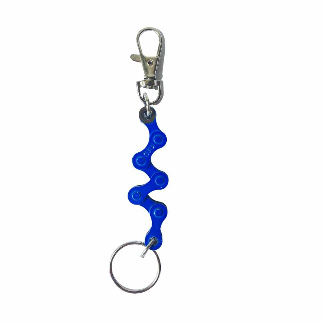 Paguro Upcycle recycled bike chain keyring in blue with metal clip and keyring holder
