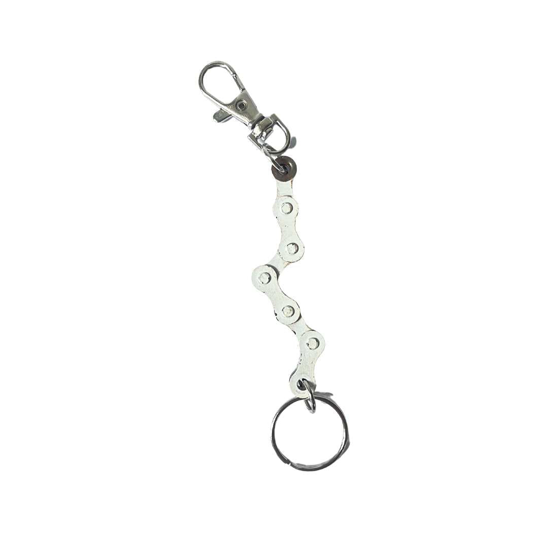 Paguro Upcycle recycled bike chain keyring with metal clip and key loop in silver