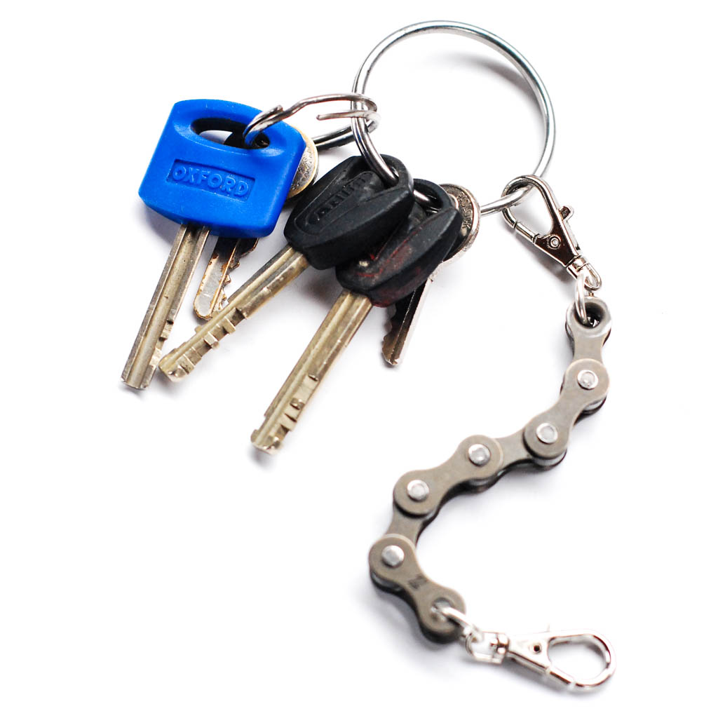 Paguro Upcycle recycled bike chain keyring with clasps and keyring holder. 